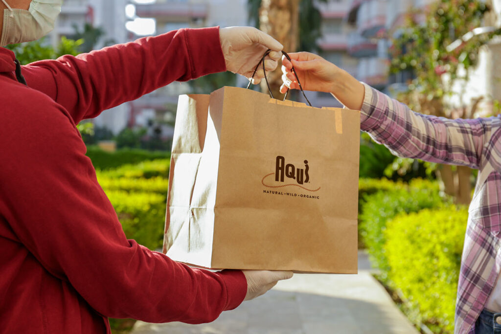 Delivery Bag with Aqui logo